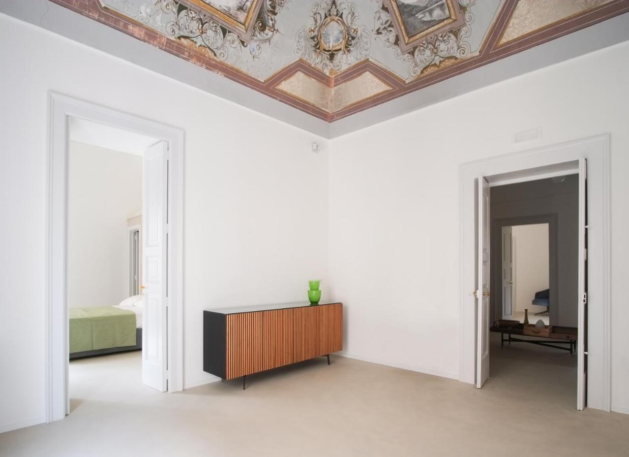 Palazzo Garibaldi - Luxury Suites Galatina Extérieur photo